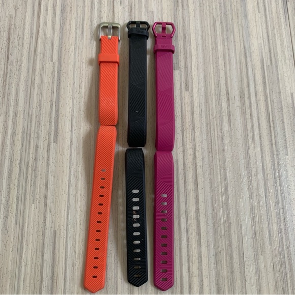 2 Fitbit Brand Bands & 1 off brand for Fitbit Alta & Fitbit Alta HR, size large - Picture 2 of 3